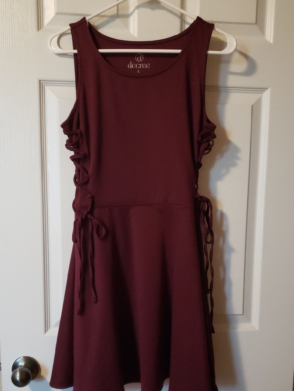 Decree Sleeveless Burgundy Lace-Up Side Fit & Flare Dress. Size Large